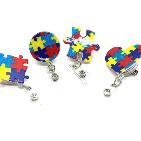 Insignias Retráctiles (con los Colores del Autismo)